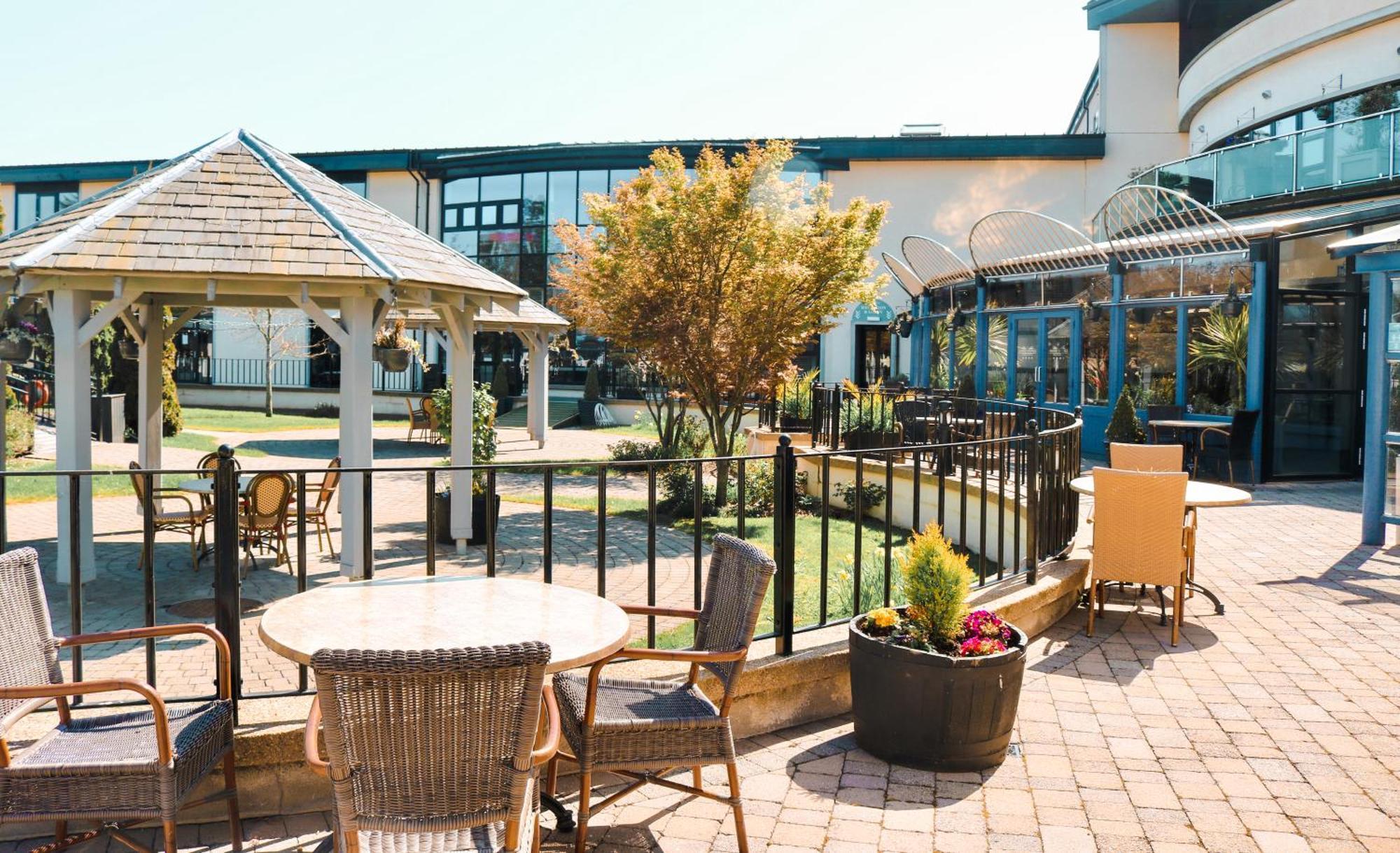 Amber Springs Hotel Gorey Exterior foto